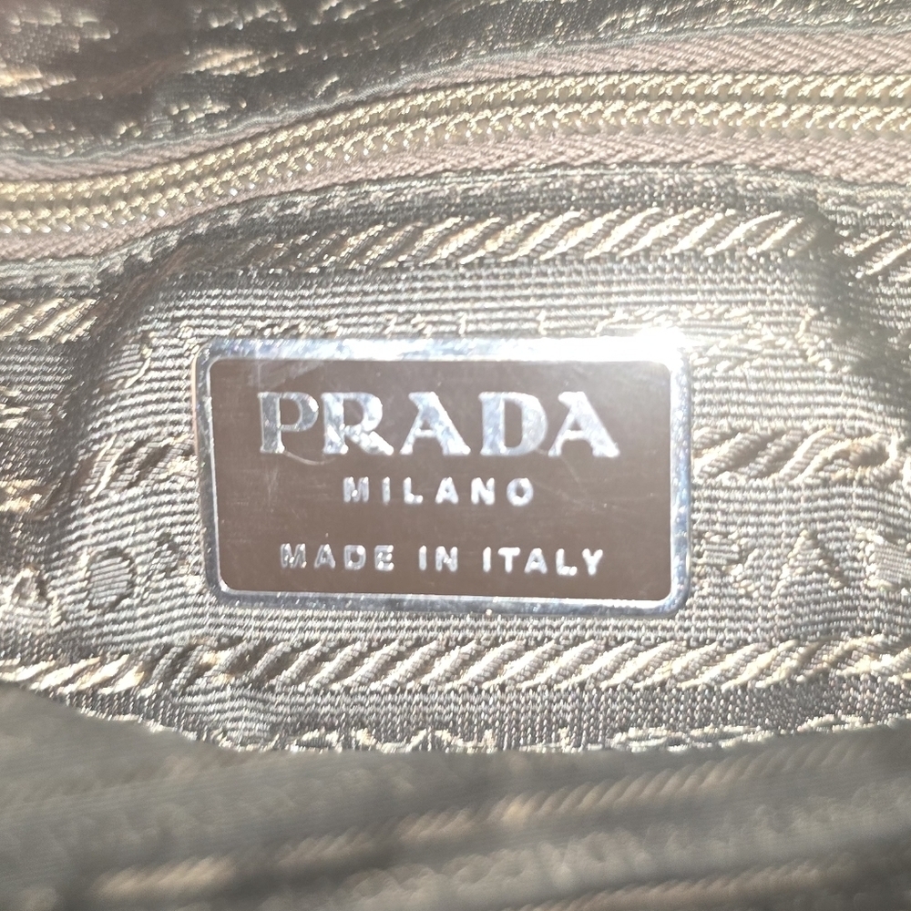 Authentic Vintage Prada Green Tessuto Nylon Women's Handbag - Picture 9 of 10
